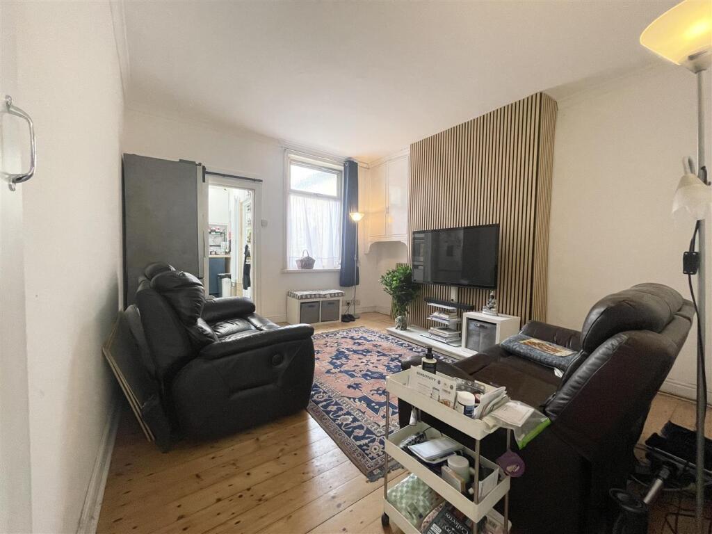 Reception room 2