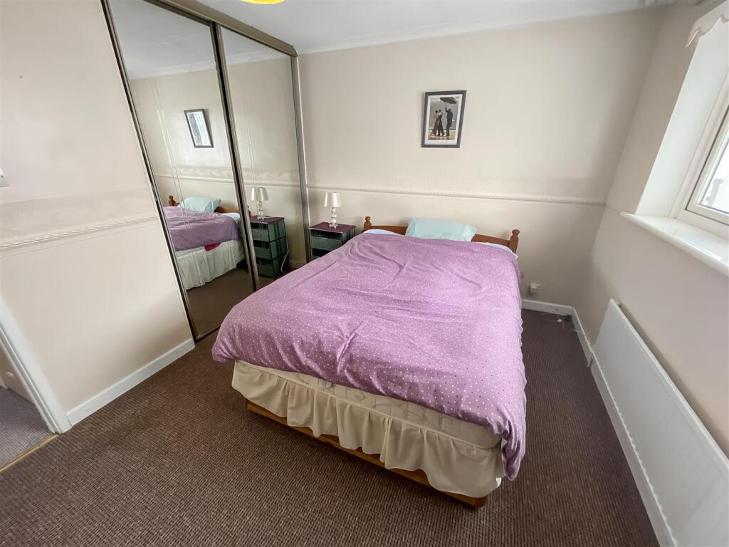 Bedroom One (2).jpg
