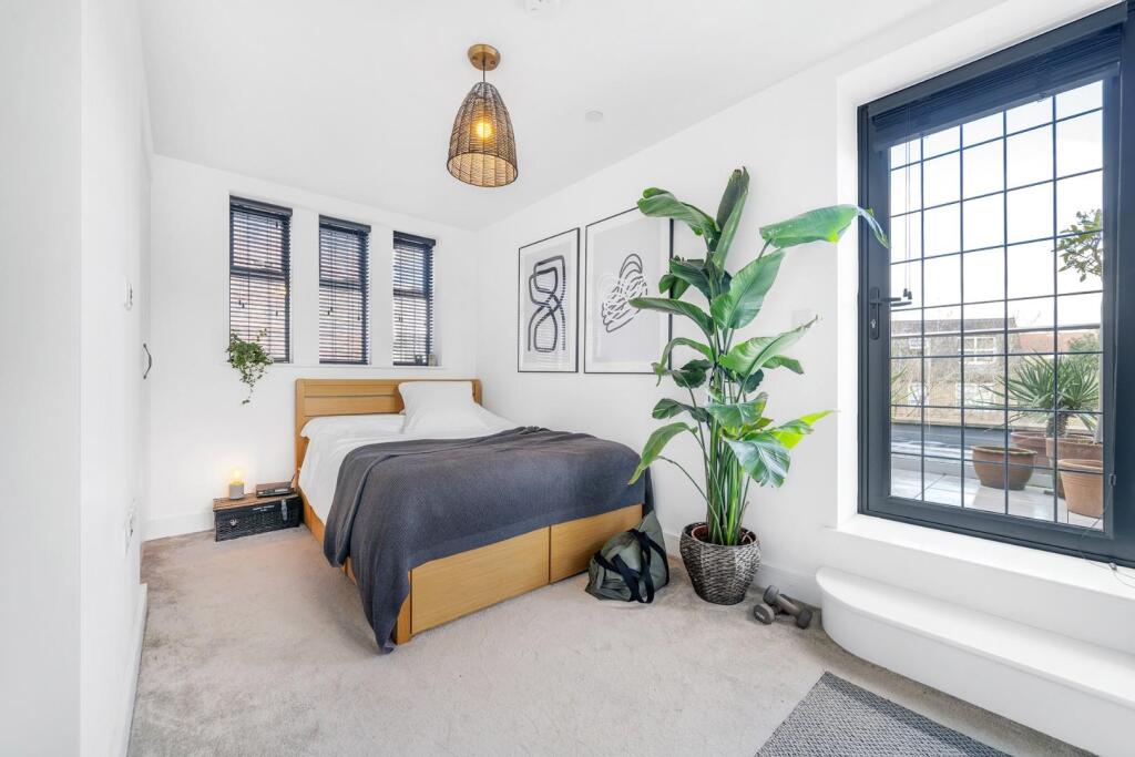 Bedroom.jpg