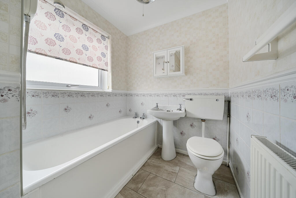 1293995416825c71f2b3caarw