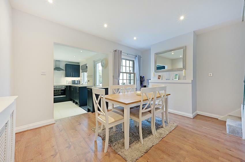 OATLANDS ROAD 14 (16 FROM 27)-6.jpg