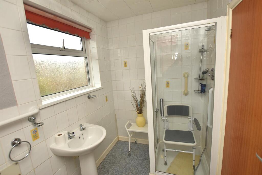 Shower Room/WC