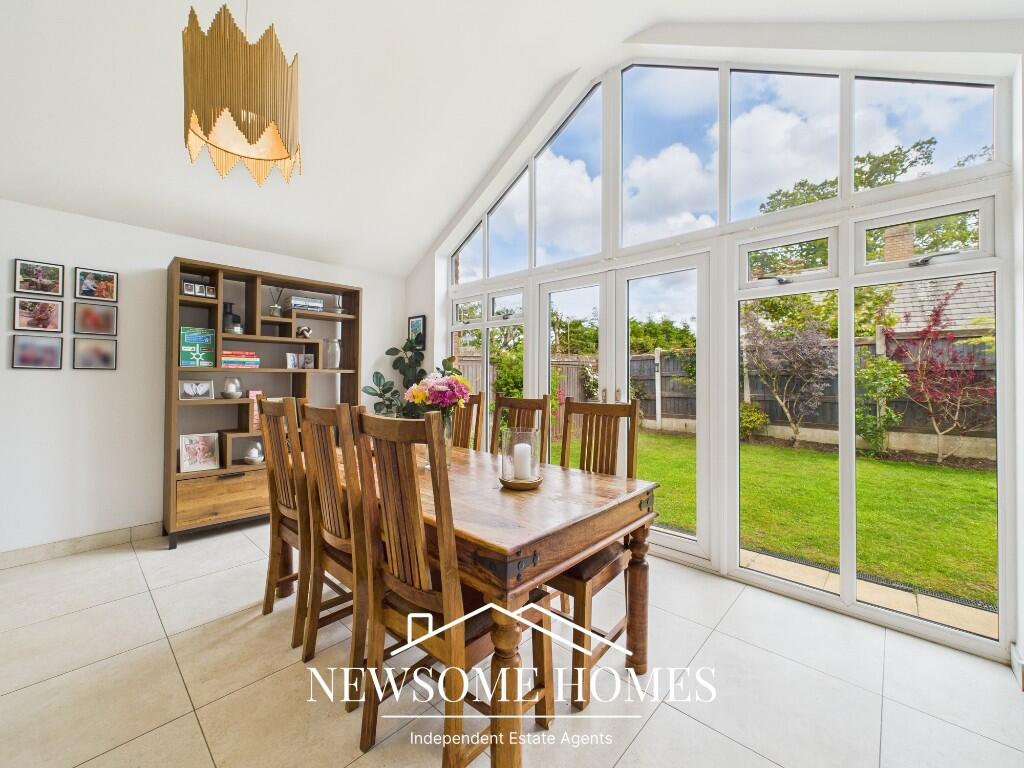 Kitchen/ Family Room