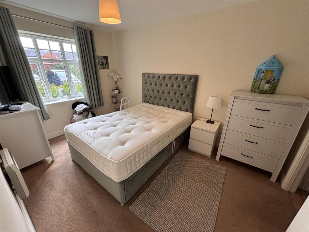 Main bedroom