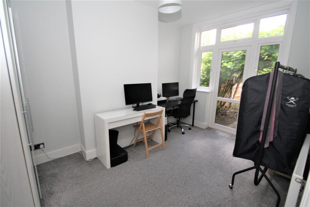 Bedroom2.JPG