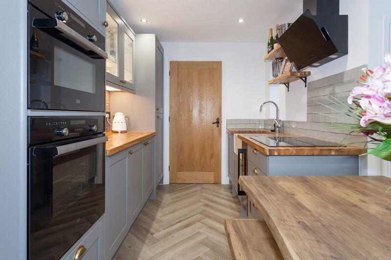 OPEN PLAN LIVING DINING KITCHEN