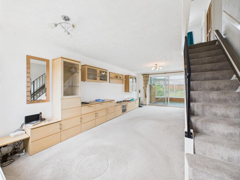 CAM02854G0-PR0395...