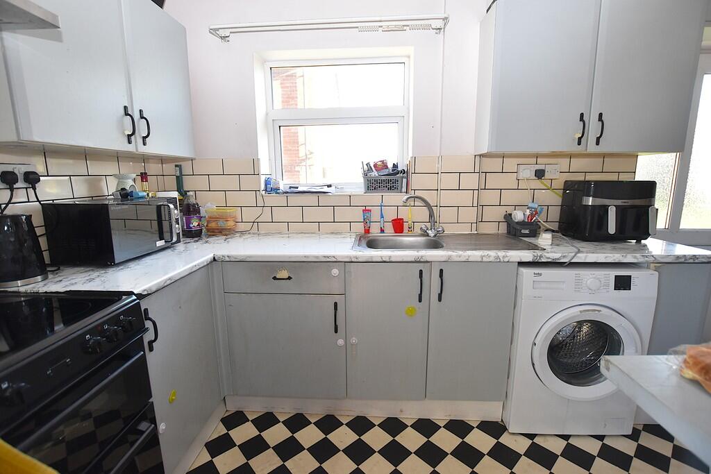Kitchen 2