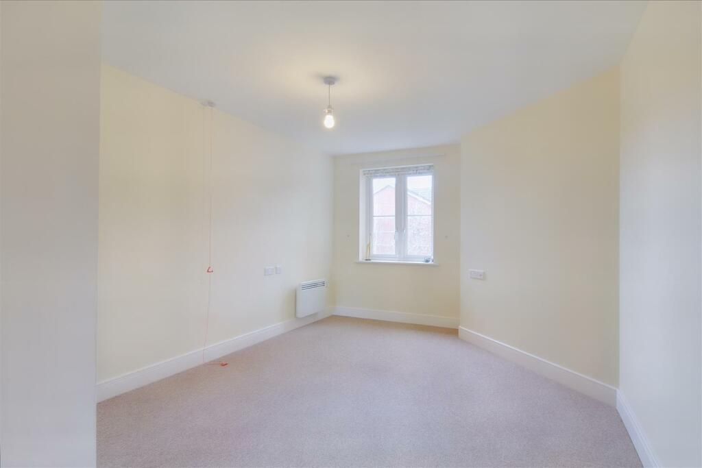 Bedroom.JPG