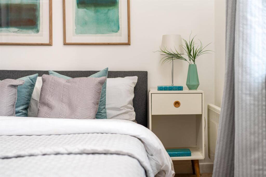 Bedroom2_3.jpg