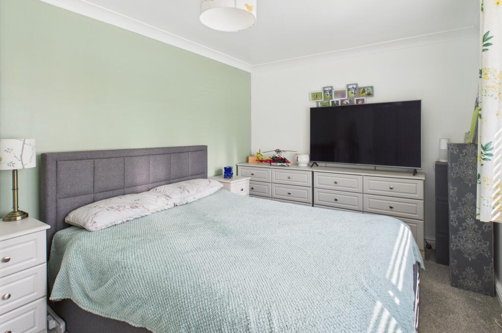 CAM02545G0-PR0425-STILL007