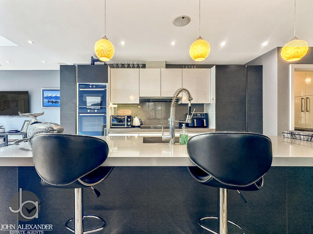 20241017_13560451...