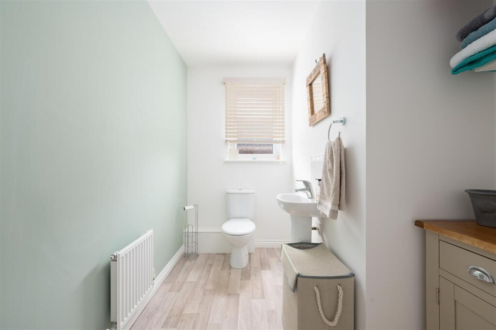 52 Middlebank Rise 009.JPG