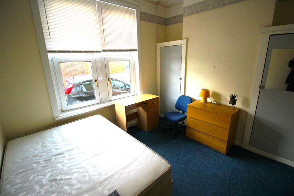 Room 2.JPG