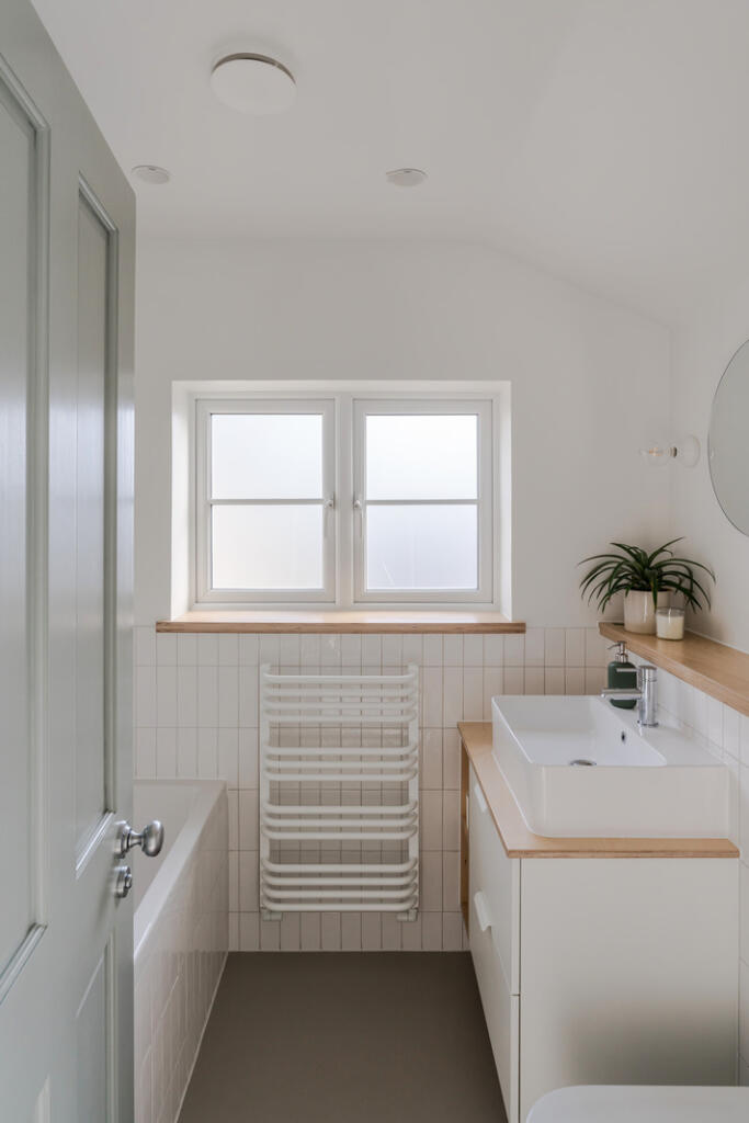 320076 - 45 Howarth Road-33.jpeg