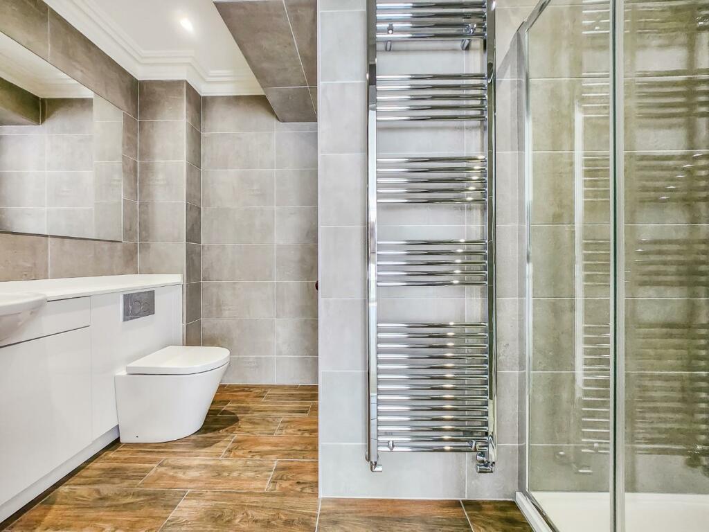 SHOW FLAT
