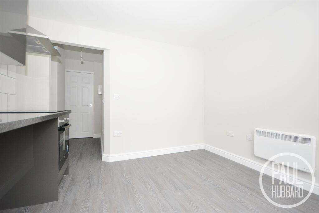 FLAT 2