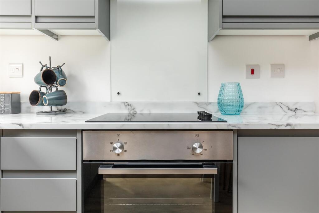 Whested Road, 23, Lower Flat-16.JPG