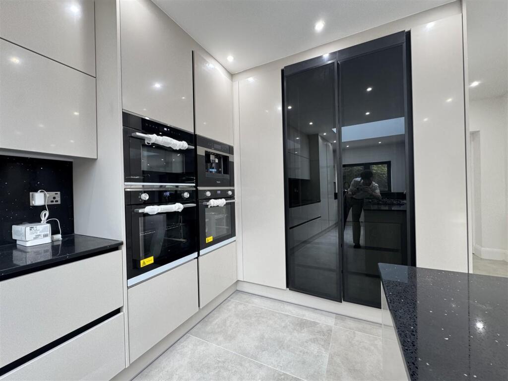 IMG_8868 (Large).JPG