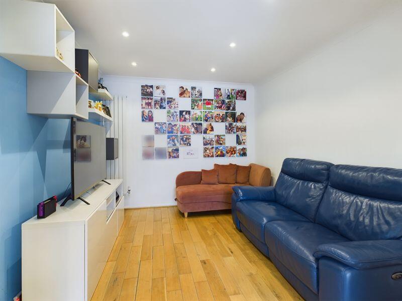 Second sitting room