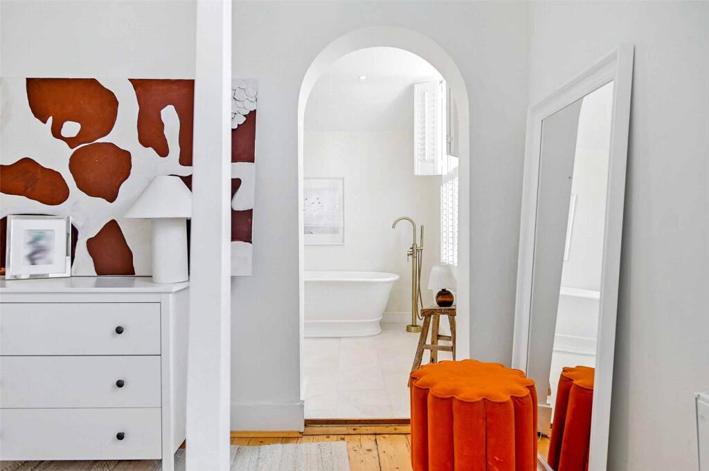 Bedroom One En Suite