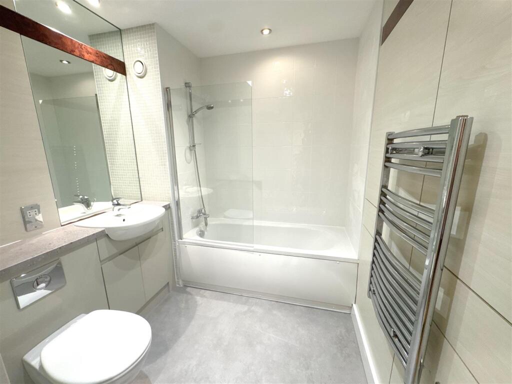 Bathroom.jpeg