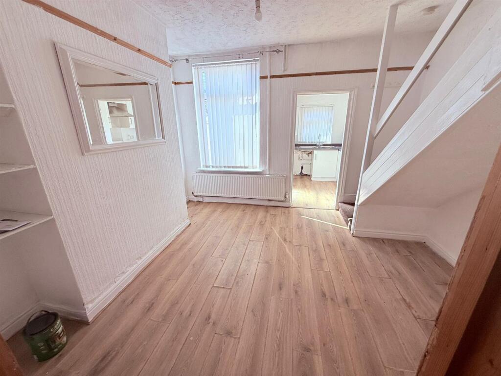 PHOTO-2025-06-18-18-41-17 (7).jpg