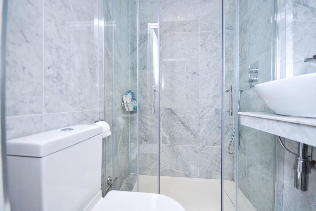 Master En-suite