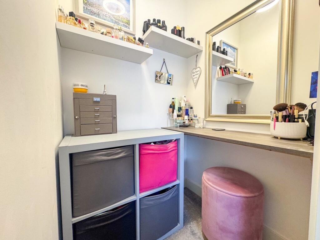 Dressing Space