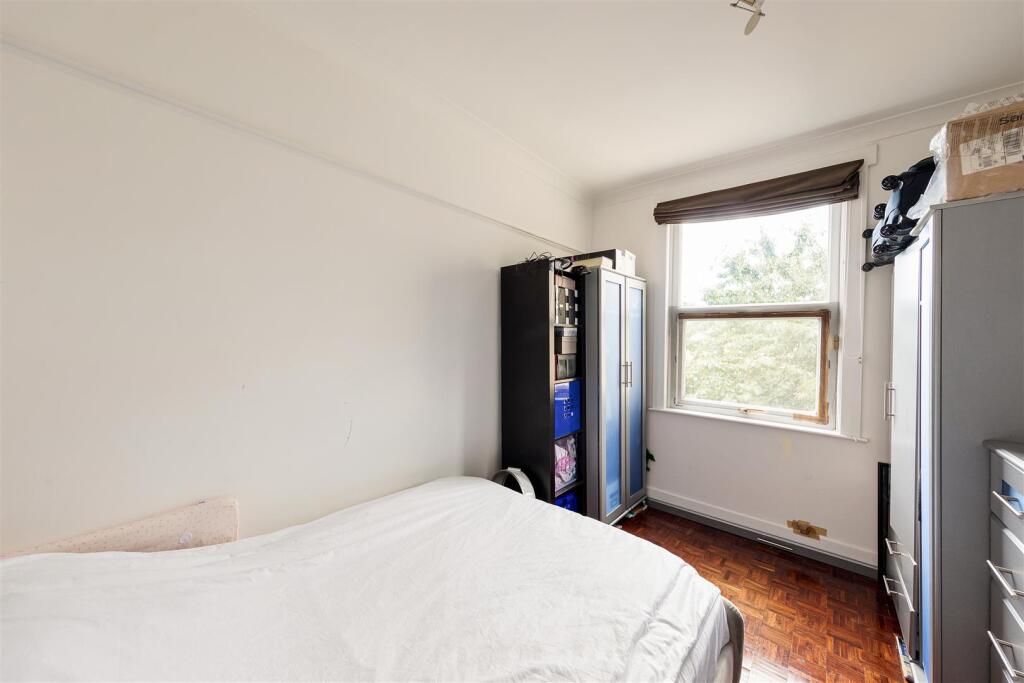 Shortlands Road, E10