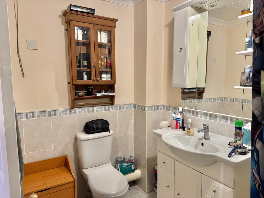 en suite bathroom