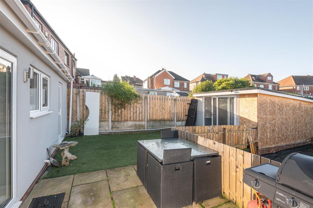 12 - 23 Queens Drive S75 2QQ.jpg