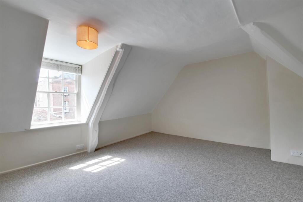 Bedroom.jpg