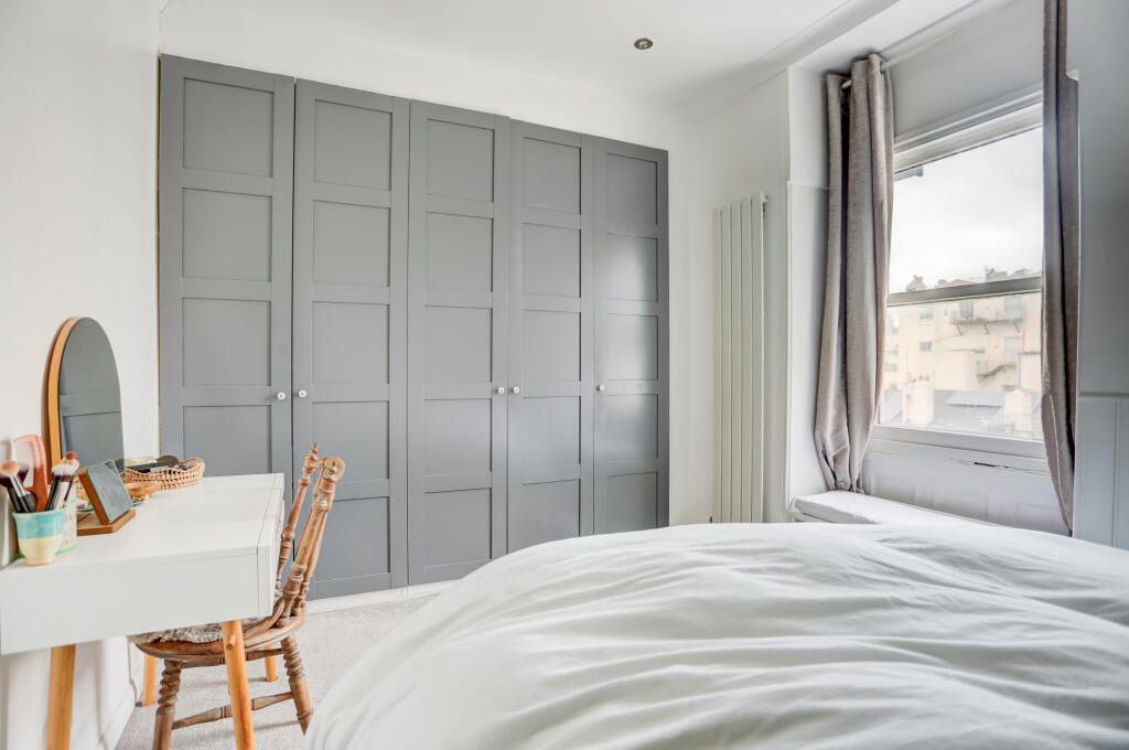 bedroom3