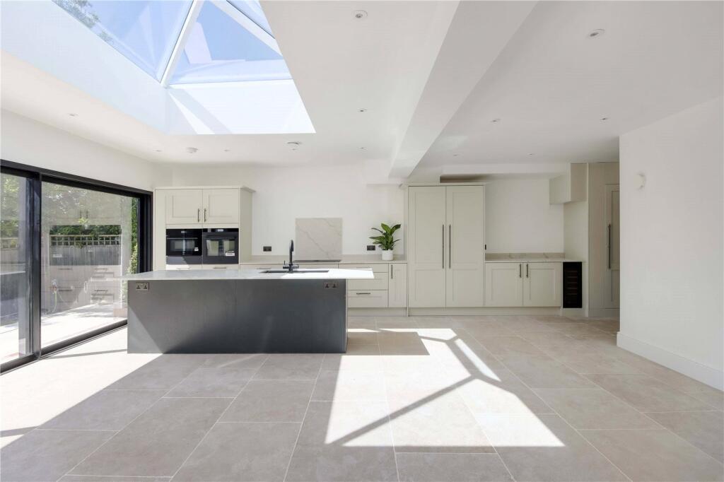 Kitchen/Sitting Room