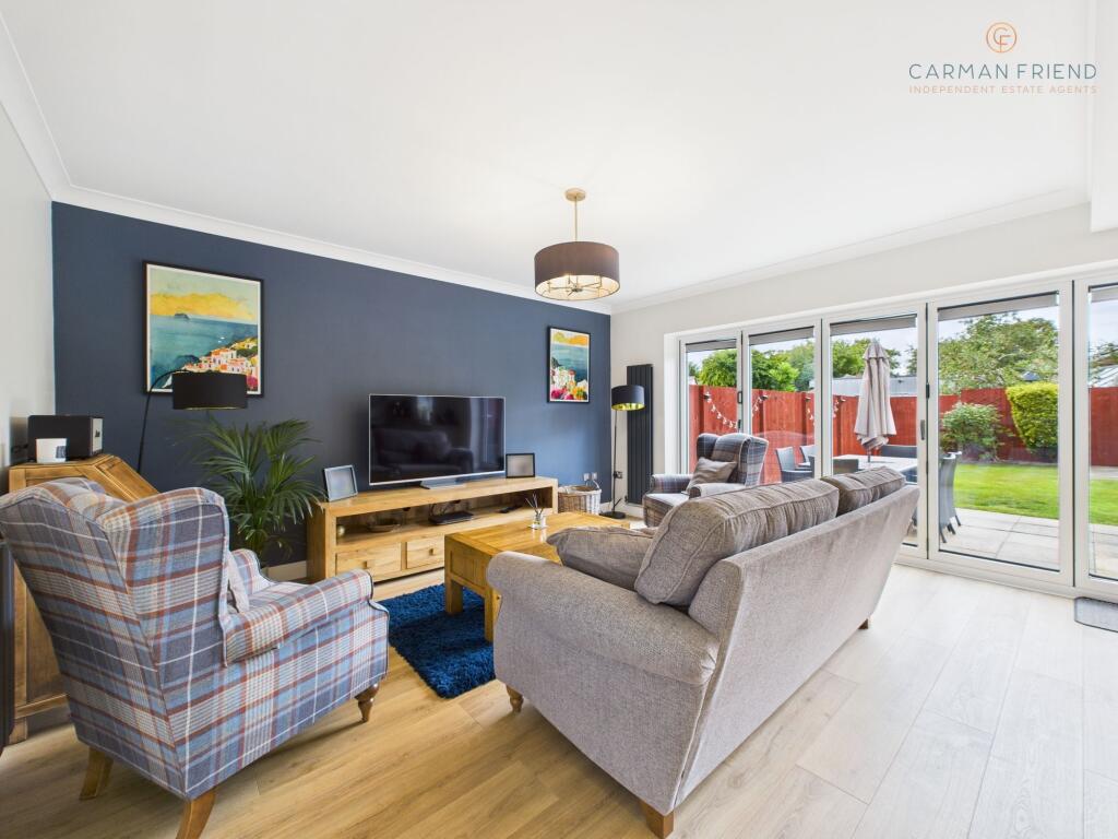 Kitchen/Dining/Living room