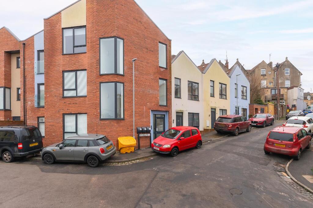 A11B1RTN - External B.jpg