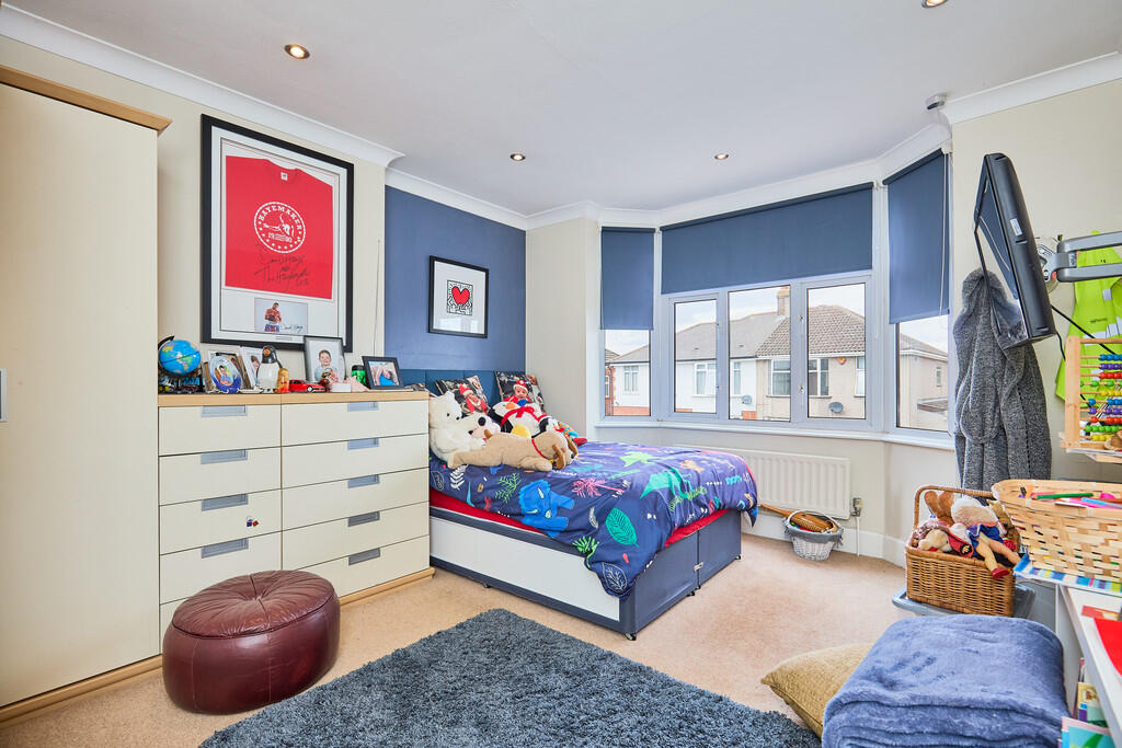 Edward Knight 202...