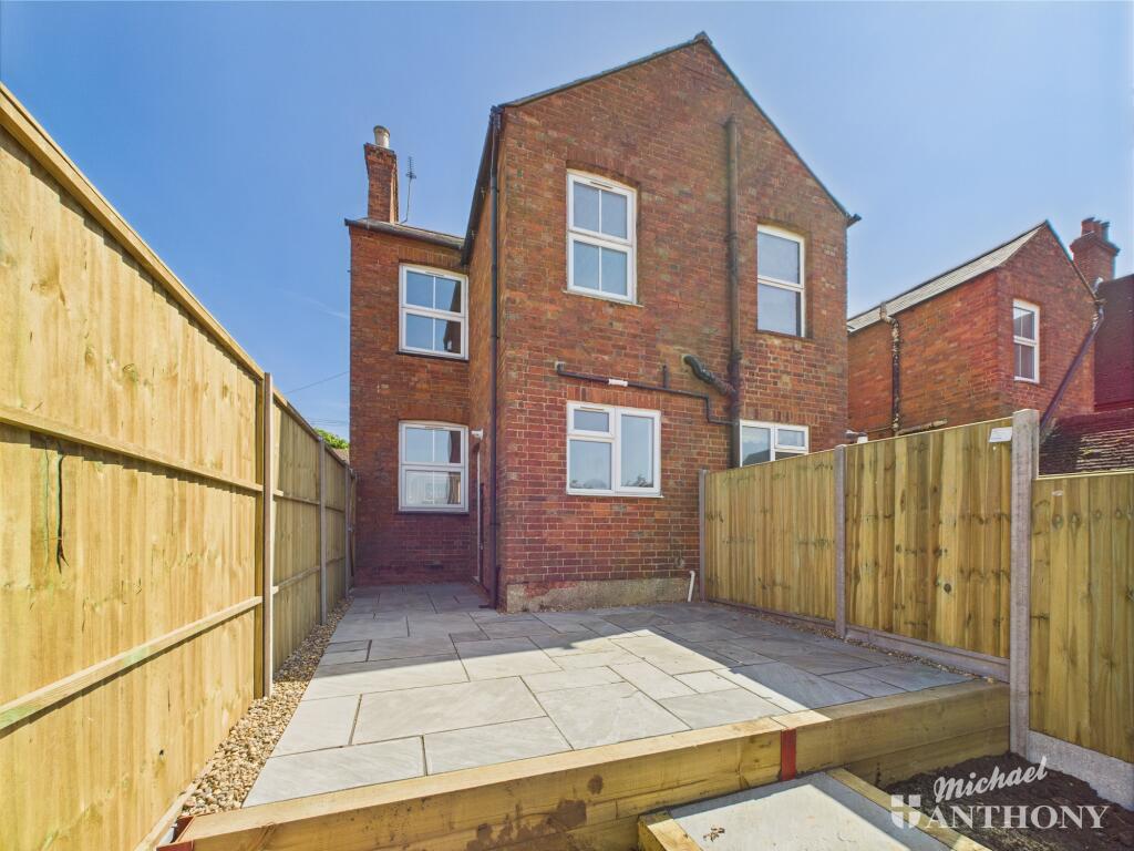 CAM02773G0-PR0285-STILL013