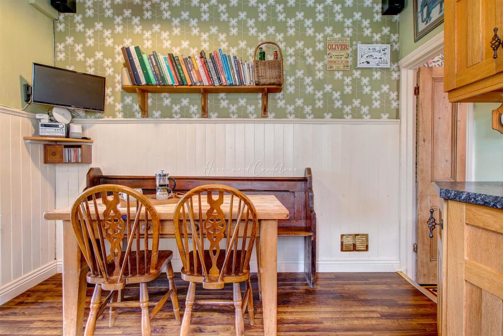 Llandennis Road, Cyncoed, HernCrabtree (23).jpg