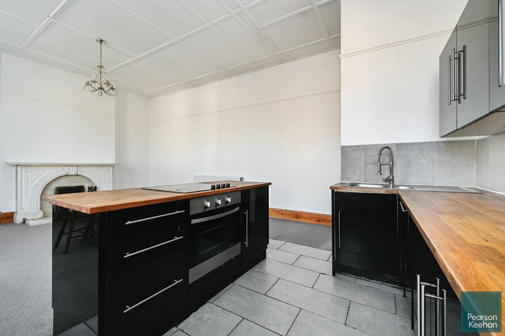 Flt 2, Westbourne Villas, BN3 (9).jpg