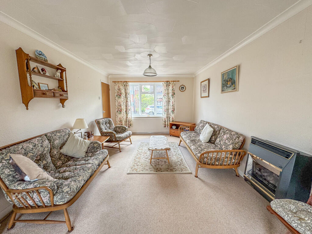 lounge 1