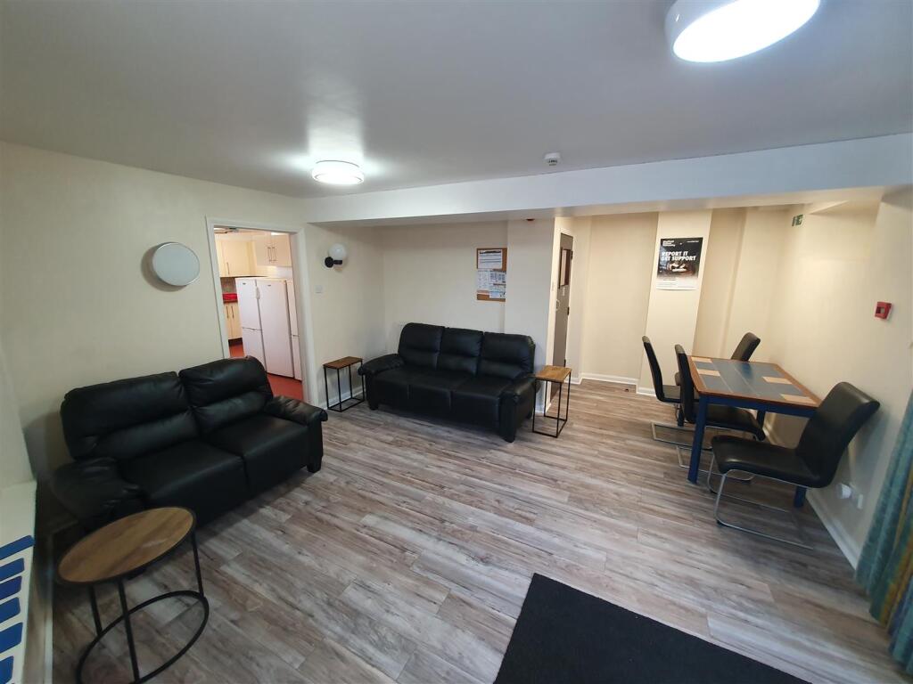 Lounge 2 20240912_112356.jpg