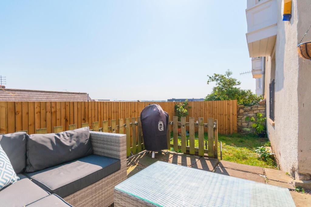 DAORDLEIFGNIRPS57FG - External D.jpg