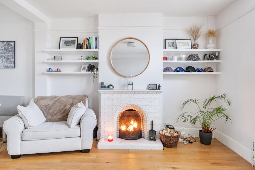 1383371-11-691ca0...