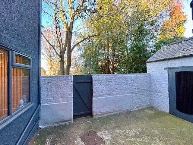 Enclosed Rear Courtyard