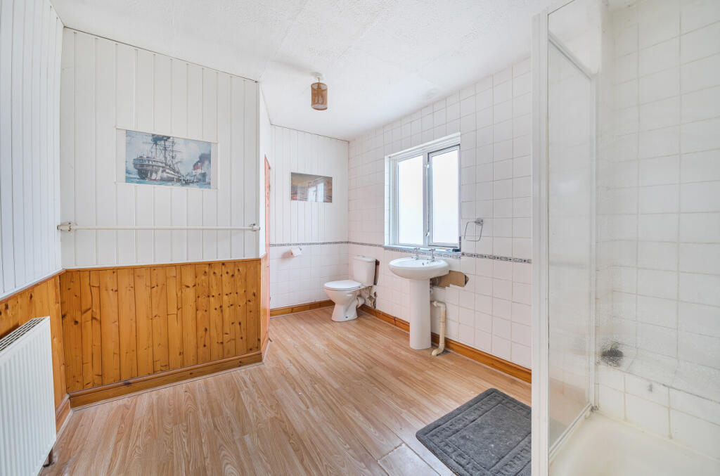 1384880-5-692daec...