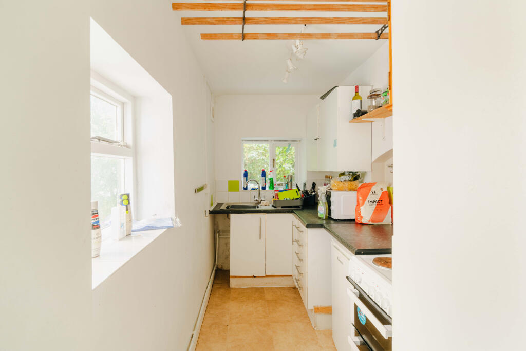 Garden Flat - Kitchen