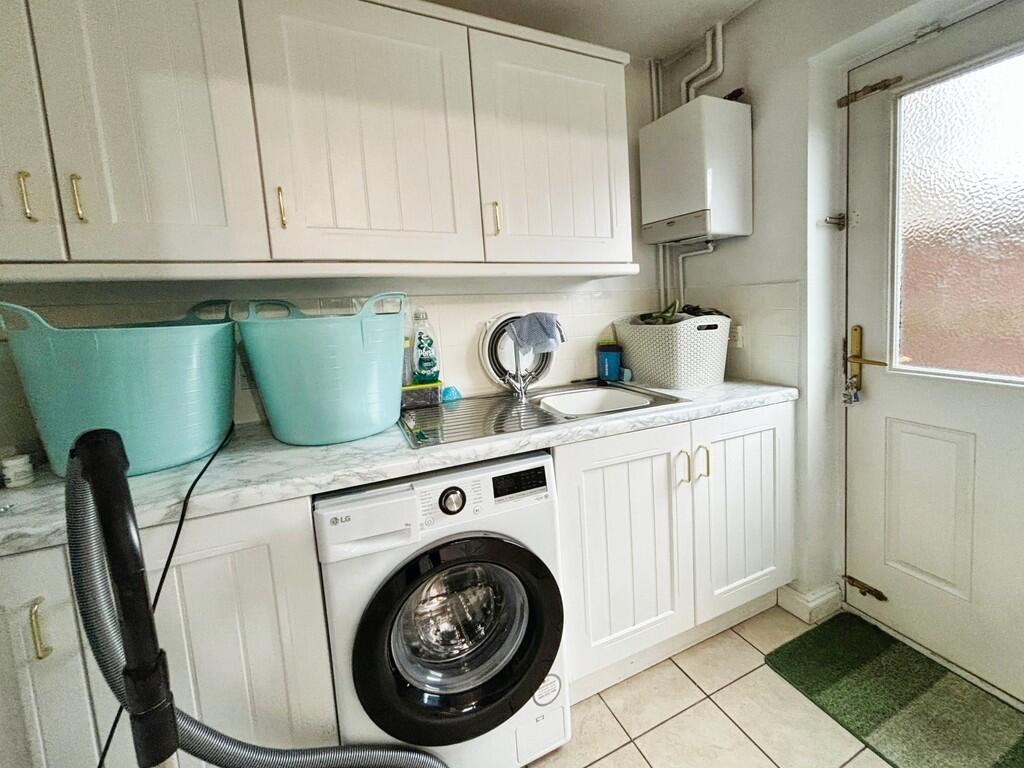 e7c72772-image_pi...