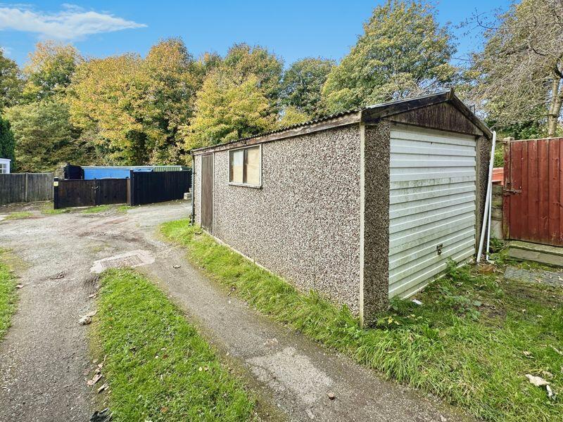 Detached Garage